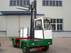 3噸電動側面叉車
